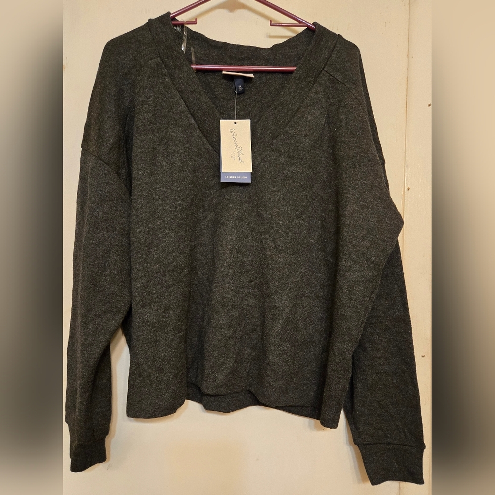 Universal Thread Charcoal Knit Top